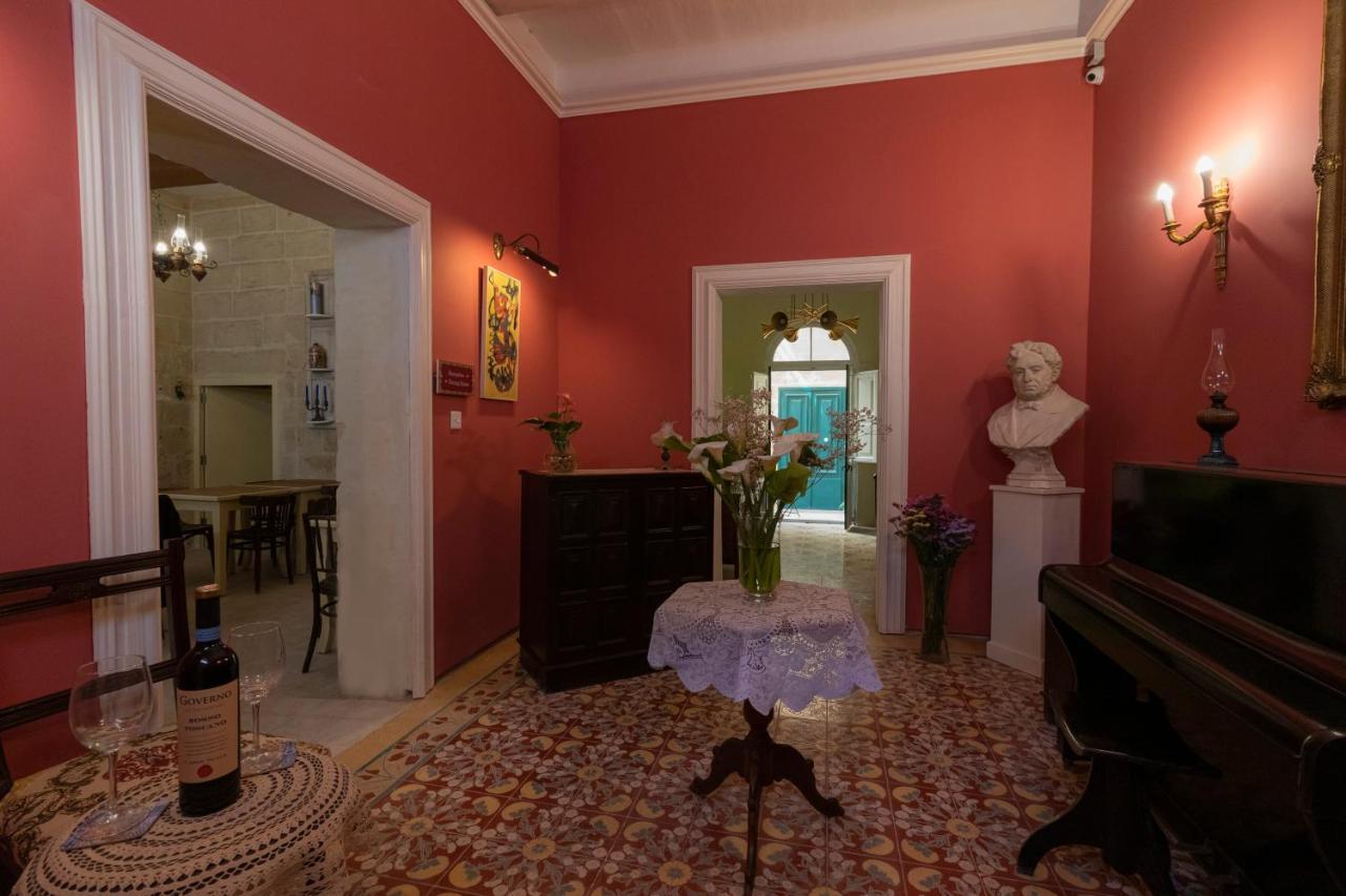 Casa Ricca Bed & Breakfast เซนต์พอลส์เบย์ ภายนอก รูปภาพ
