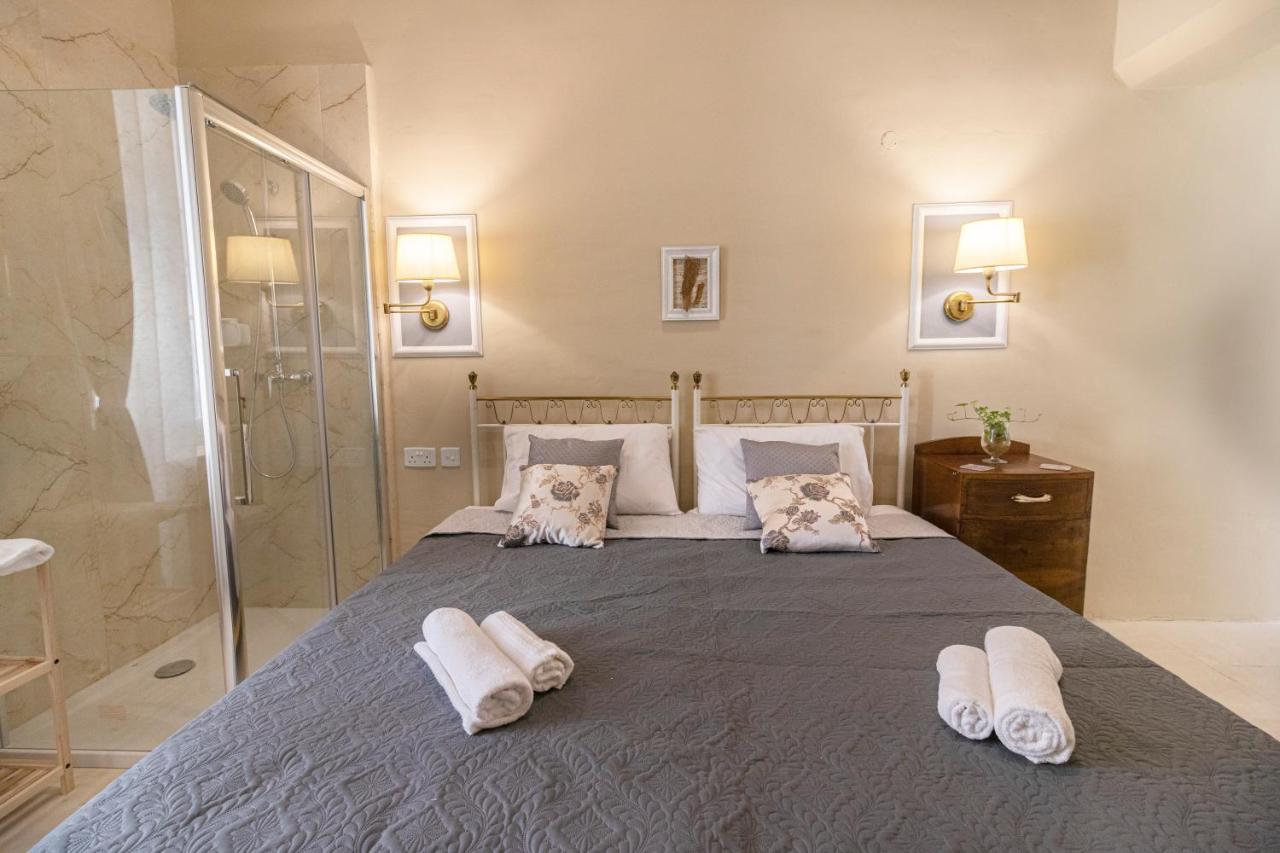 Casa Ricca Bed & Breakfast เซนต์พอลส์เบย์ ภายนอก รูปภาพ
