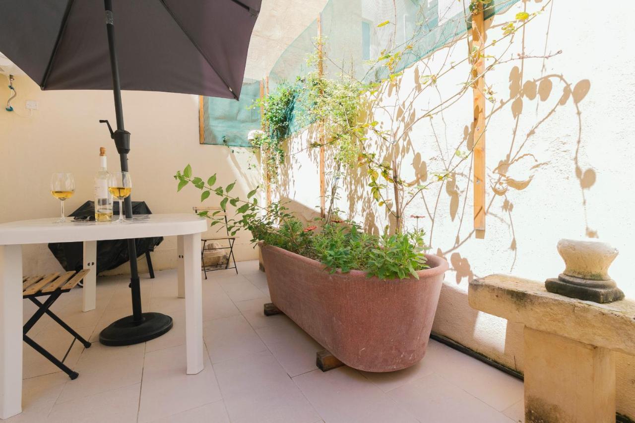 Casa Ricca Bed & Breakfast เซนต์พอลส์เบย์ ภายนอก รูปภาพ